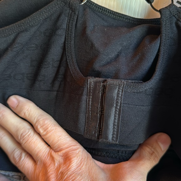 NWT BEBE INTIMATES 2  BRA COMFORT BRA SET-ONE GRAY-ONE BLACK - Picture 7 of 7